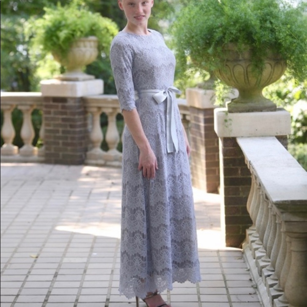 Dainty Jewel Nighttime in Paris Grey Lace Dress